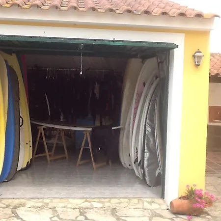 Casa de Férias Yellow House *